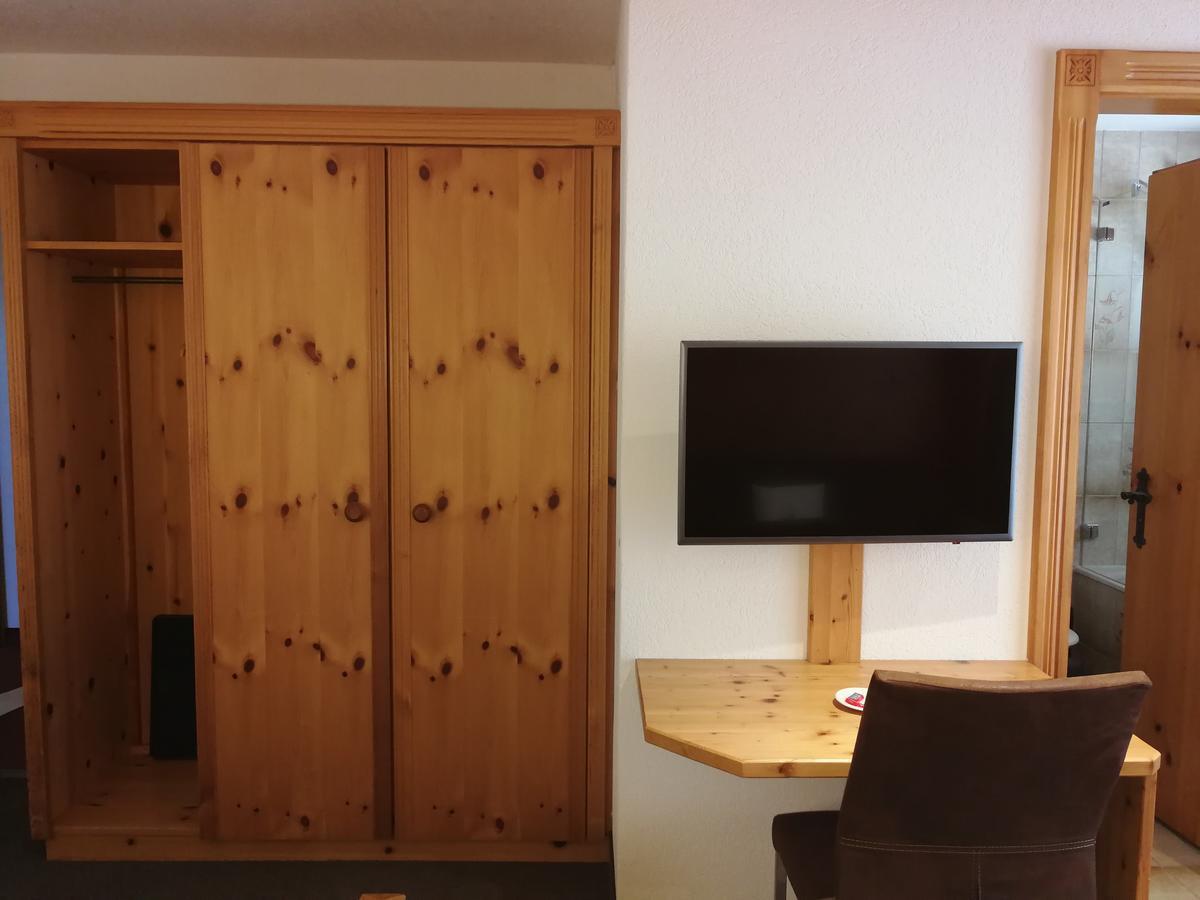 Ambiente Mountain Style Hotel Saas-Fee Bagian luar foto